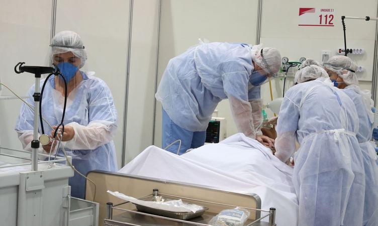 Em Campinas, a cada 4 servidores da saúde, um se encontra afastado
